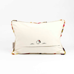 Rückseite eines Fluffikon Zierkissen Sommer in der Grösse 40x60 cm.