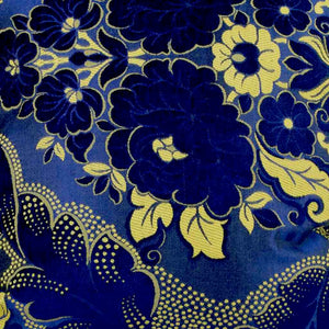 Zoom on Yellow Blue Sofa Pillow fabric.