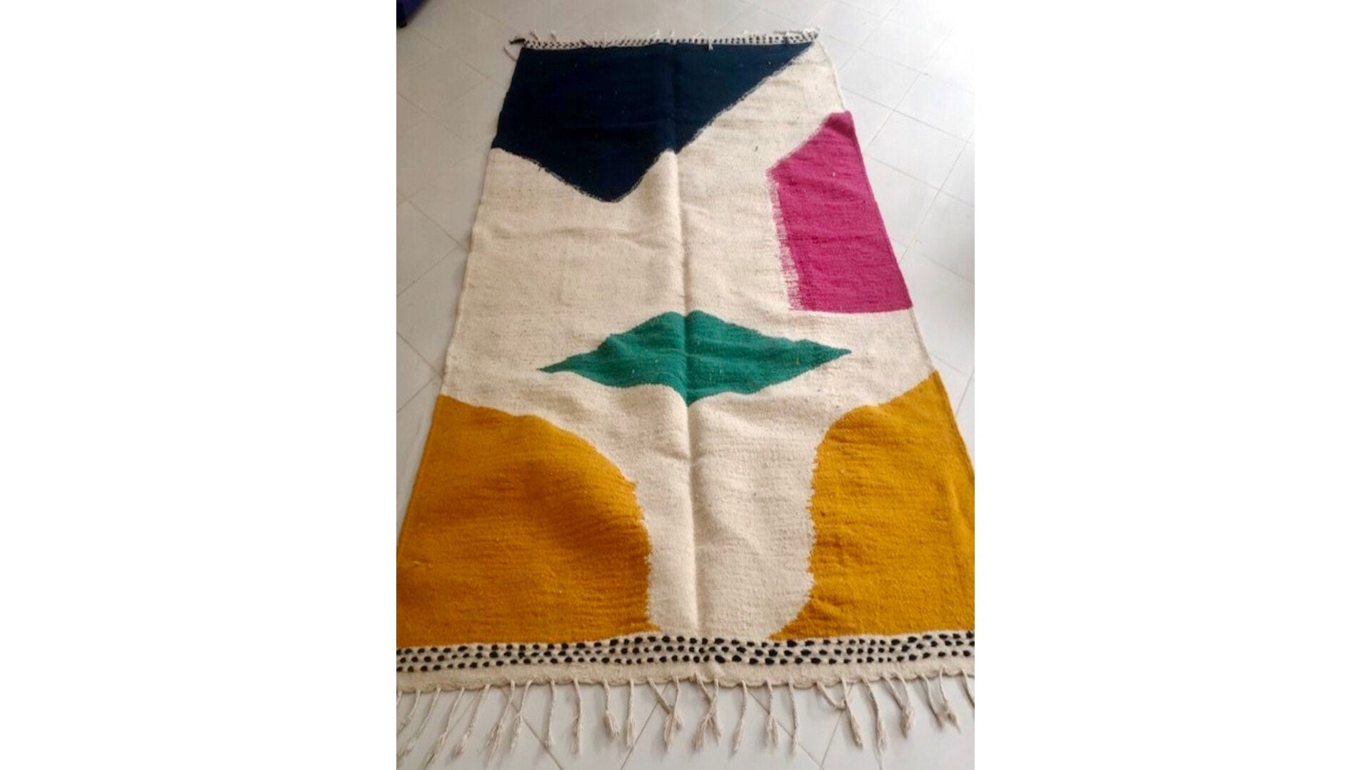 Mustard white Kilim Rug that used for our customized Fluffikon wool dog beds / cats beds.