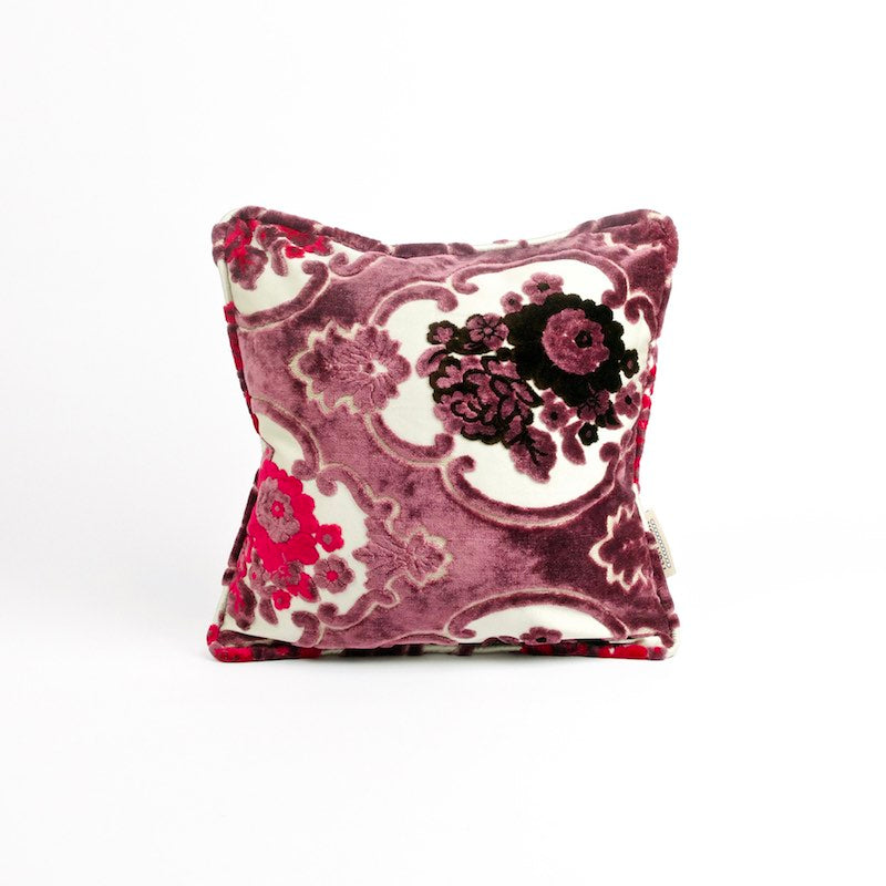 Purple with throw pillows made from Moroccan velvet fabrics. The pillow size is 45x45cm. 