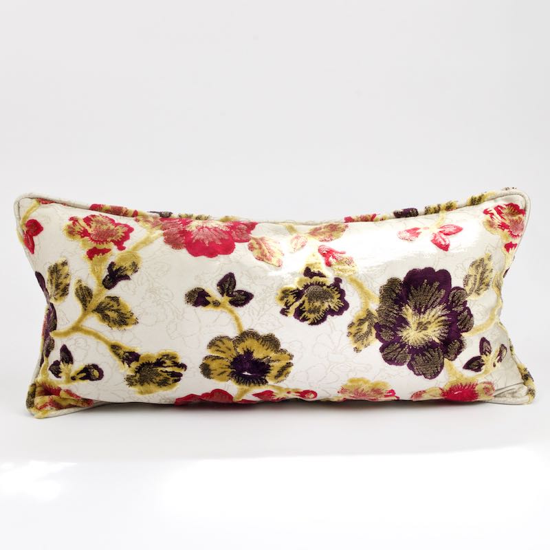 Summer lumbar throw pillow in size 35x70 cm.