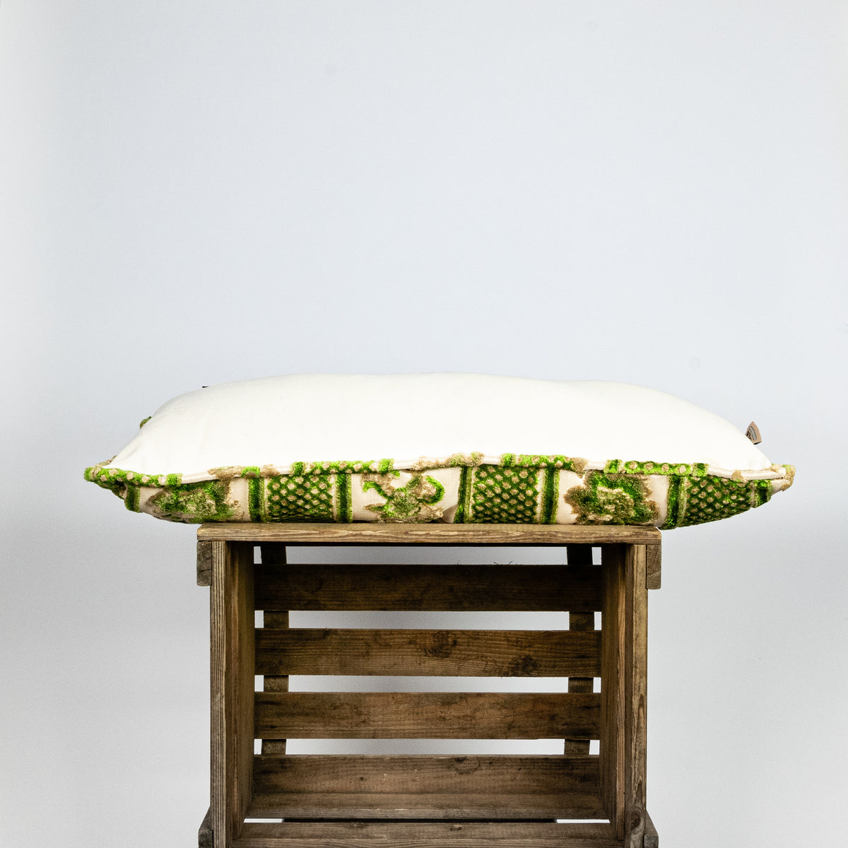 Velvet Pillow (long)