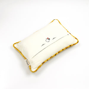 Fluffikon velvet rectangular pillow shown from the back.